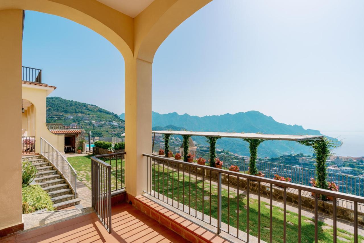 Appartamento Anna In Villa Laura Scala Exterior foto