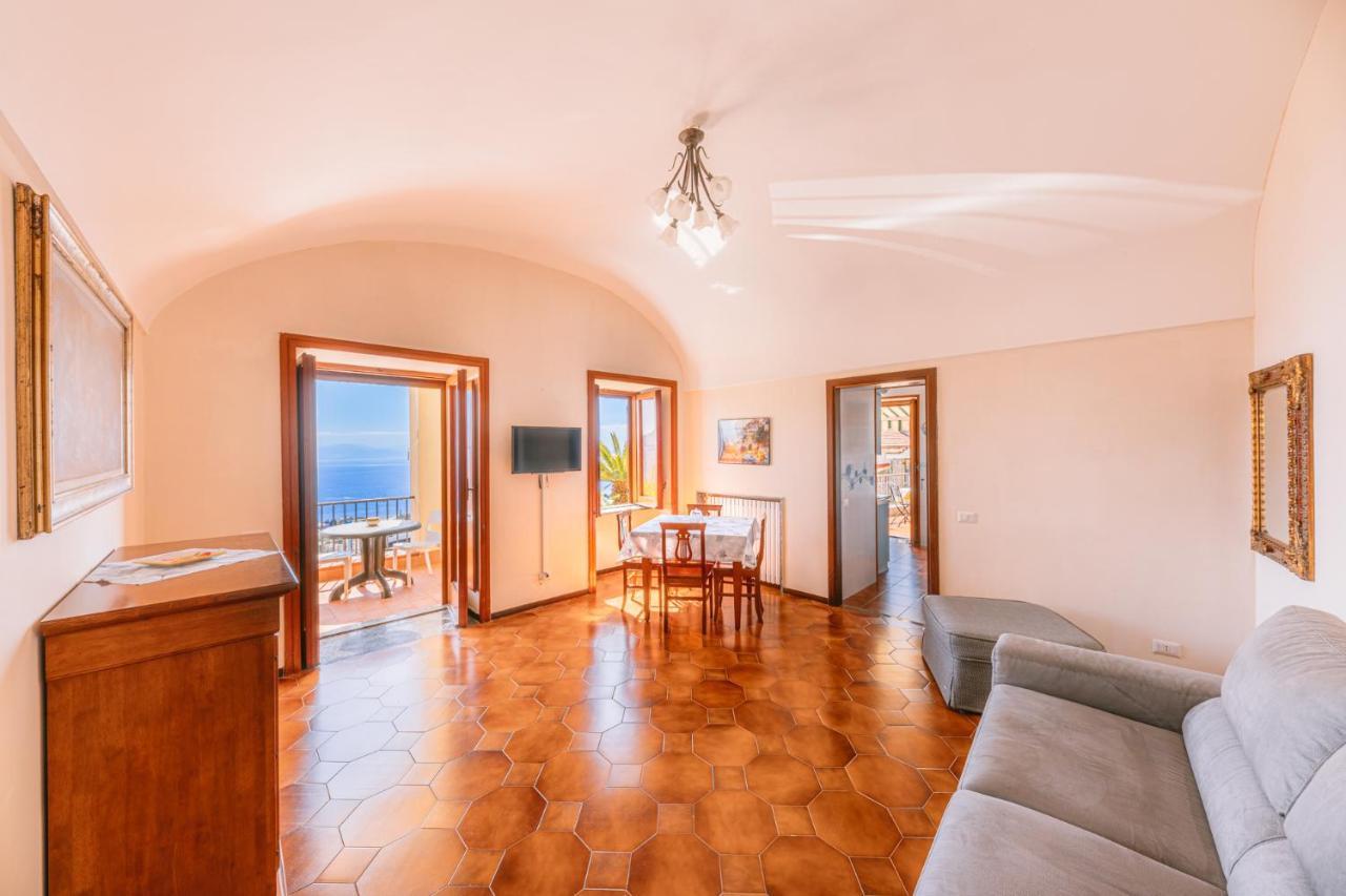 Appartamento Anna In Villa Laura Scala Exterior foto