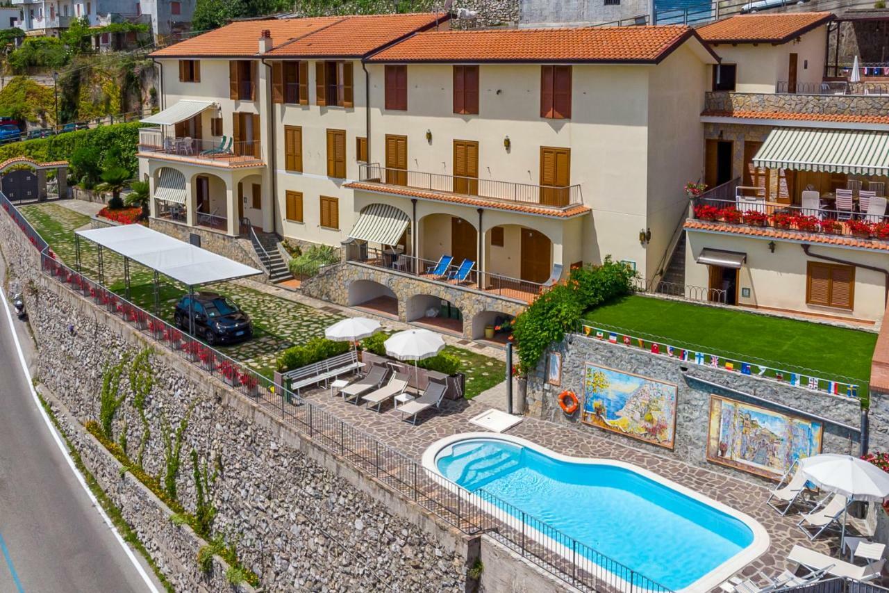 Appartamento Anna In Villa Laura Scala Exterior foto